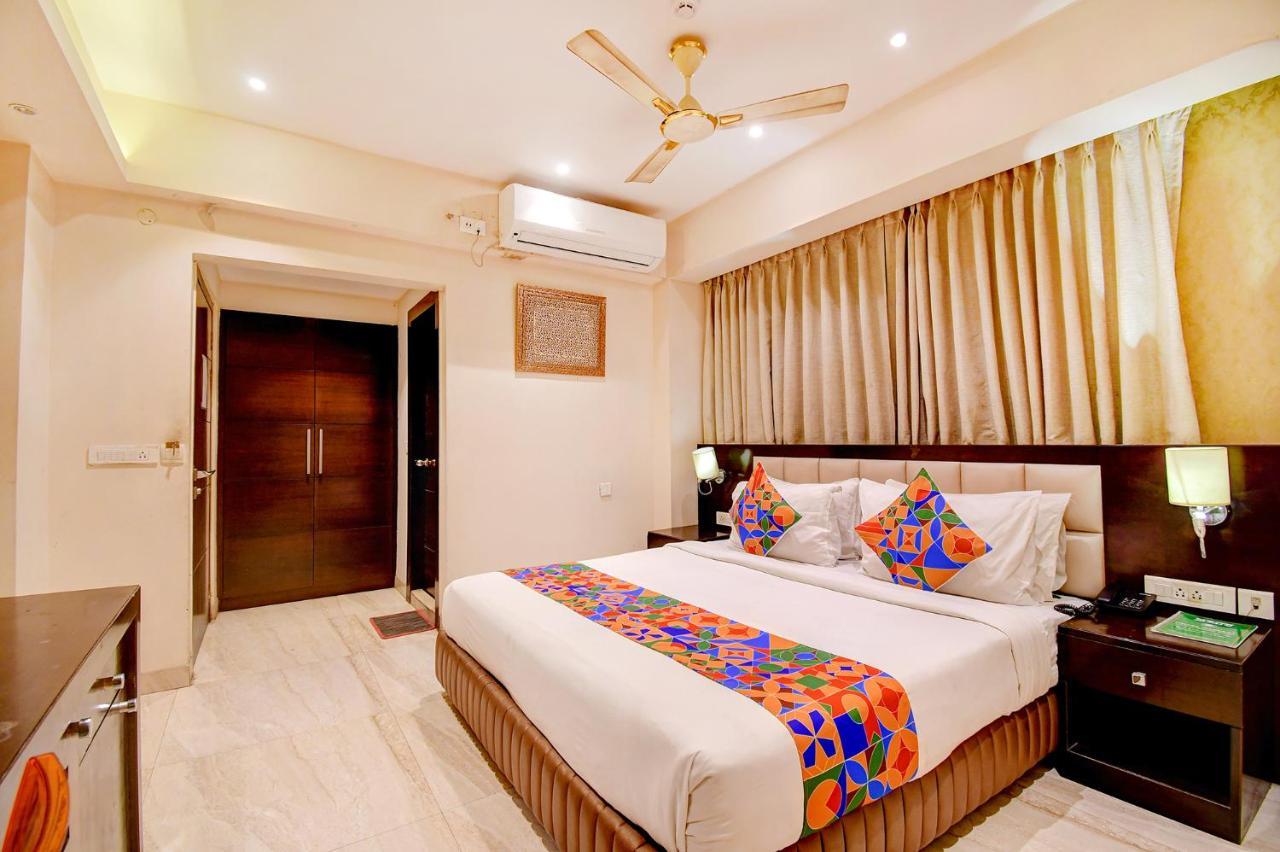 Hotel Radiant Kolkata Exterior photo
